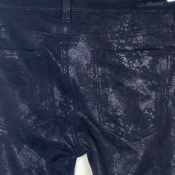 Level 99 black reptile print slight shine pant - Picture 5 of 10
